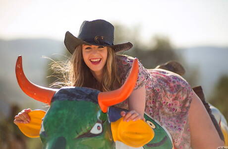 Zishy invite you to explore a free photos with Stella Cox has a well-done form