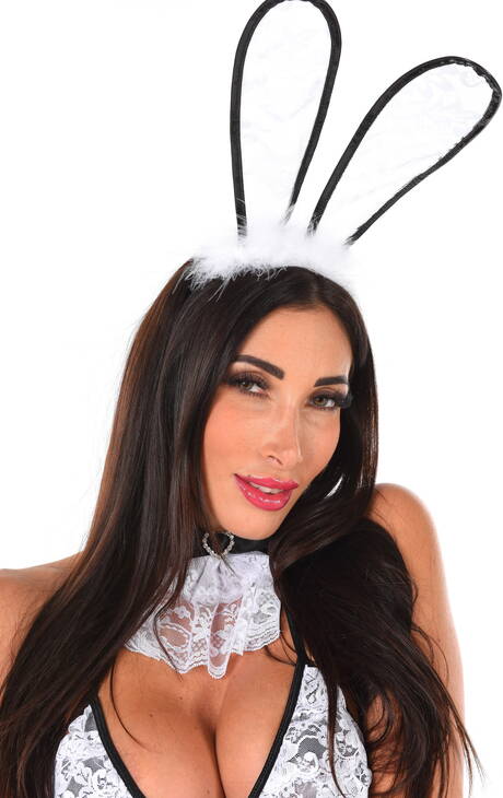 iStripper photo collection featuring Clea Gaultier in toying twat porn scene